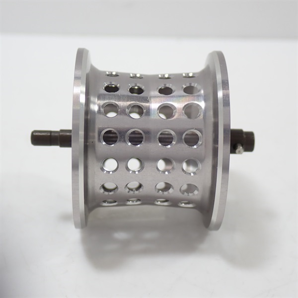 レボＬＴＺＡＥ７４レーシング左